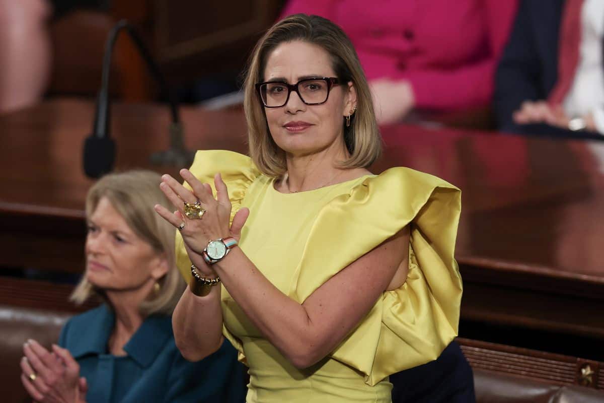 Senators Sinema Househamiltoncoindesk