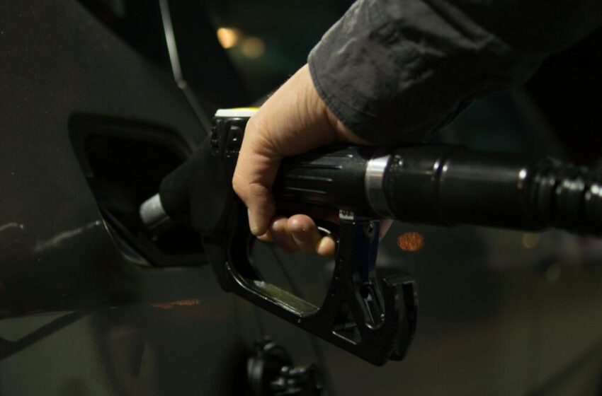  Secure Your Fuel on the Go: The Benefits of Sturdy Jerry Can Holders