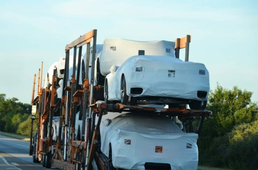  How Car Hauling Services Handle Large State Transport