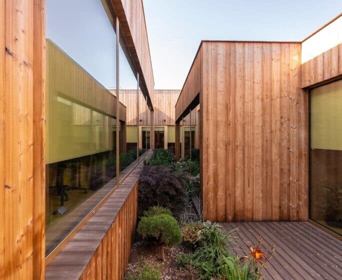  Eco-Friendly Custom Home Design Trends for 2025
