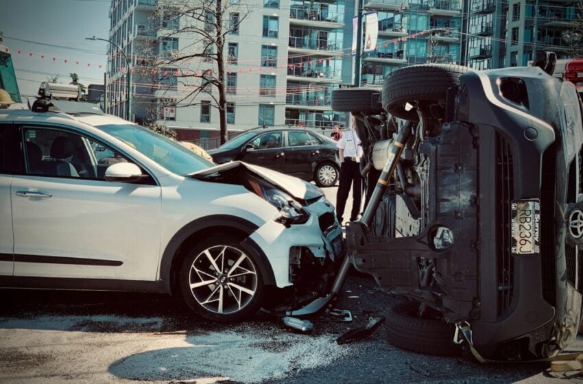 What a Car Accident Lawyer near Me Reviews When Injuries Appear Days After the Crash