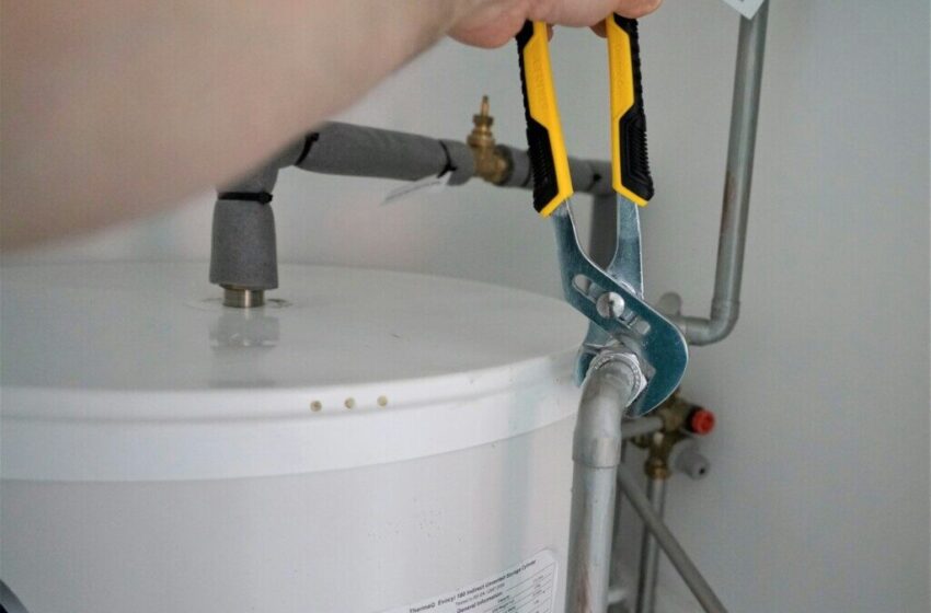  How Hiring Local Plumbers Transforms Emergency Plumbing Situations